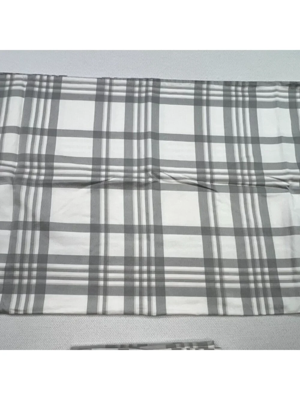 Threshold Gray White Plaid 100% Cotton Pillowcase 19in x 40in Bedding Set of 2